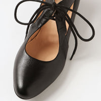 Women's Django & Juliette Ewing in Black. Sku: DJ14396B66LE