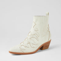 Women's Django & Juliette Everado in White Distressed Leather. Sku: DJ20778WHI27