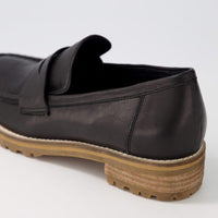 Women's Ziera Metters-W in Black. Sku: ZR10714BBLLE-W